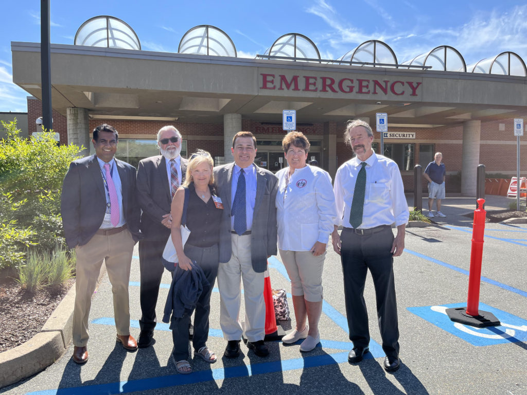 Joe with nurses at Kent Hospital